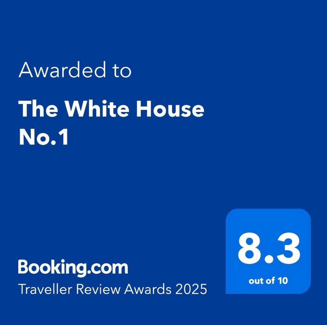 The White House No.1 Villa Brufut Bagian luar foto